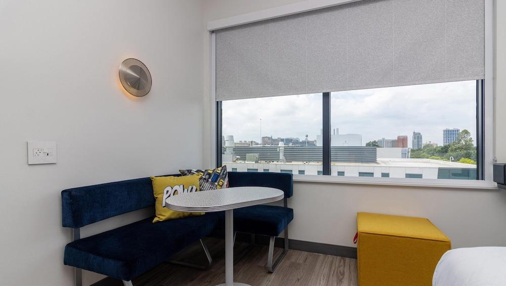 Aloft St. Louis Cortex Екстериор снимка