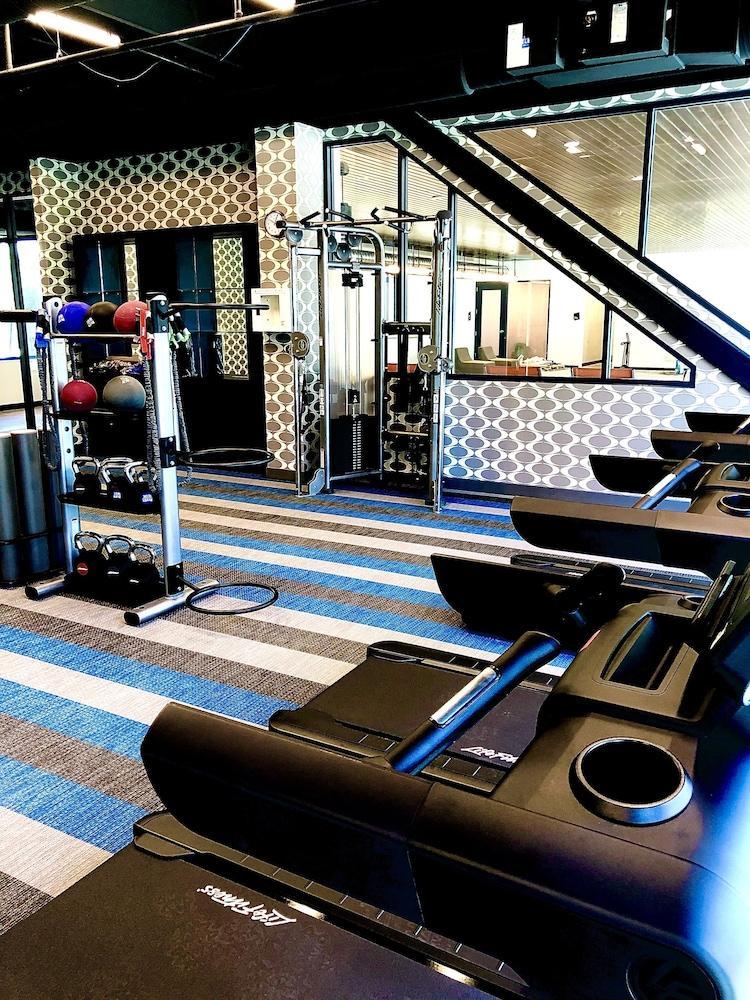 Aloft St. Louis Cortex Екстериор снимка