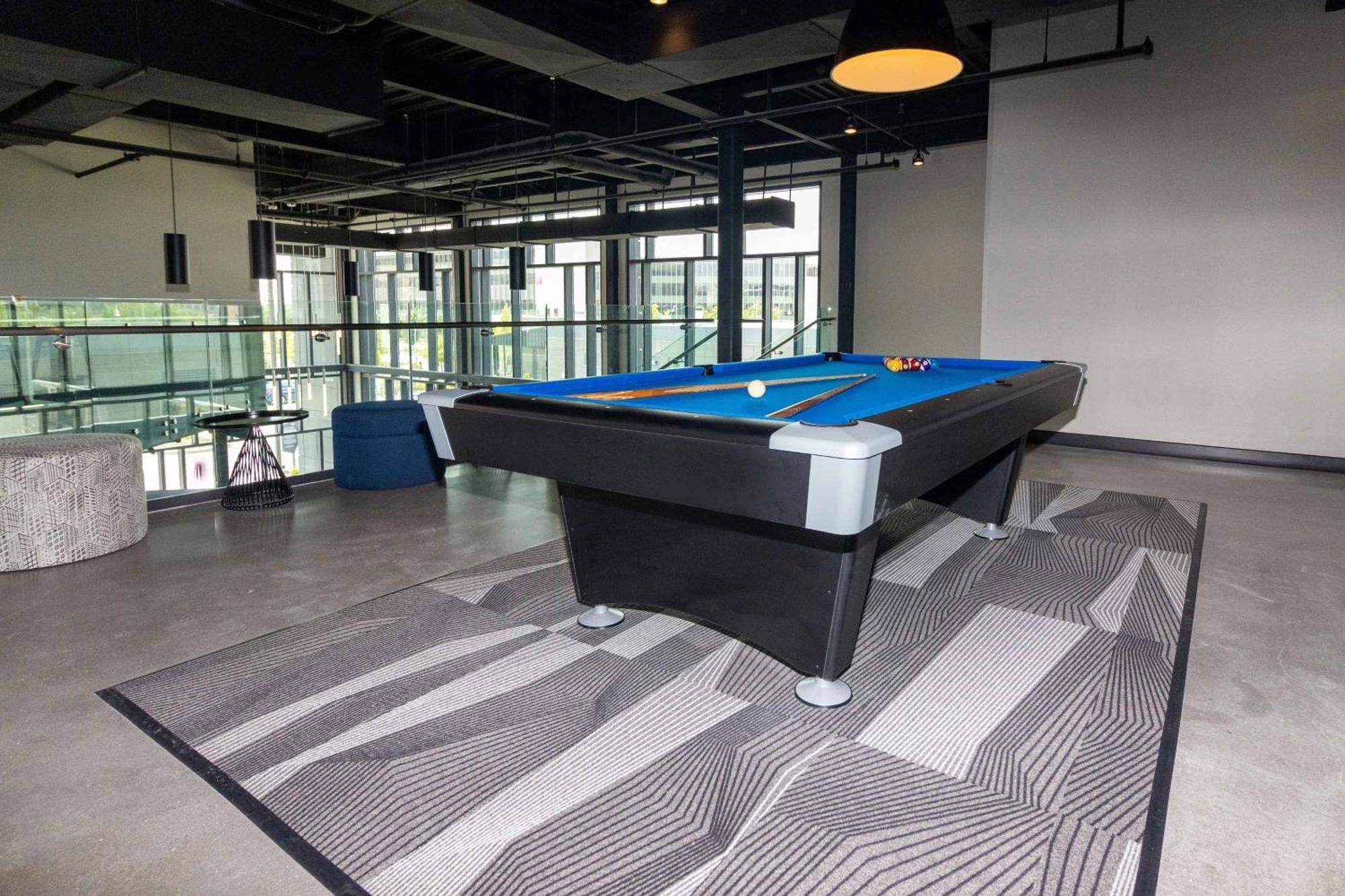 Aloft St. Louis Cortex Екстериор снимка
