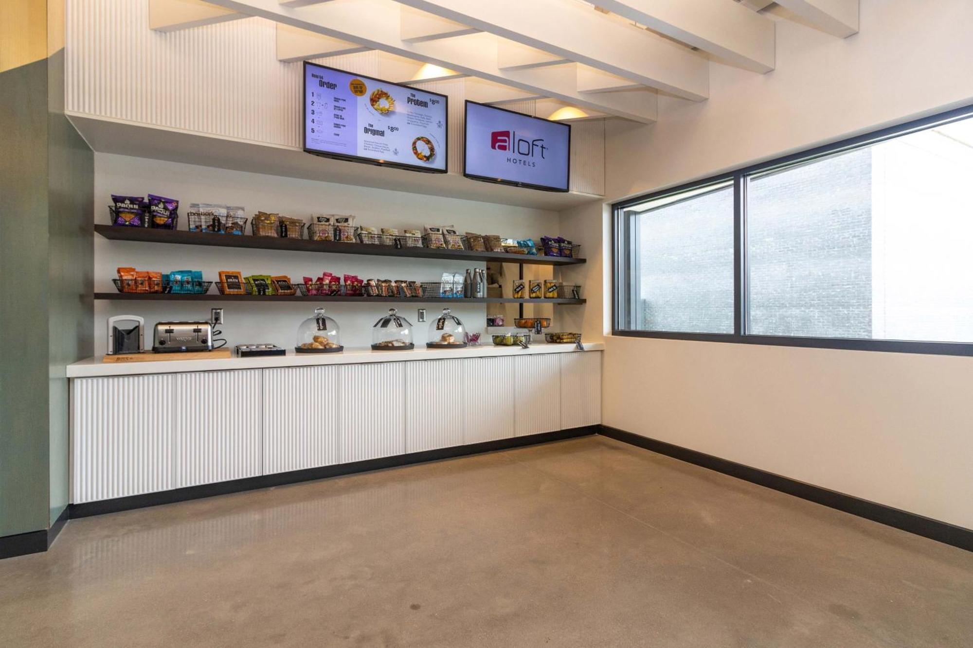 Aloft St. Louis Cortex Екстериор снимка