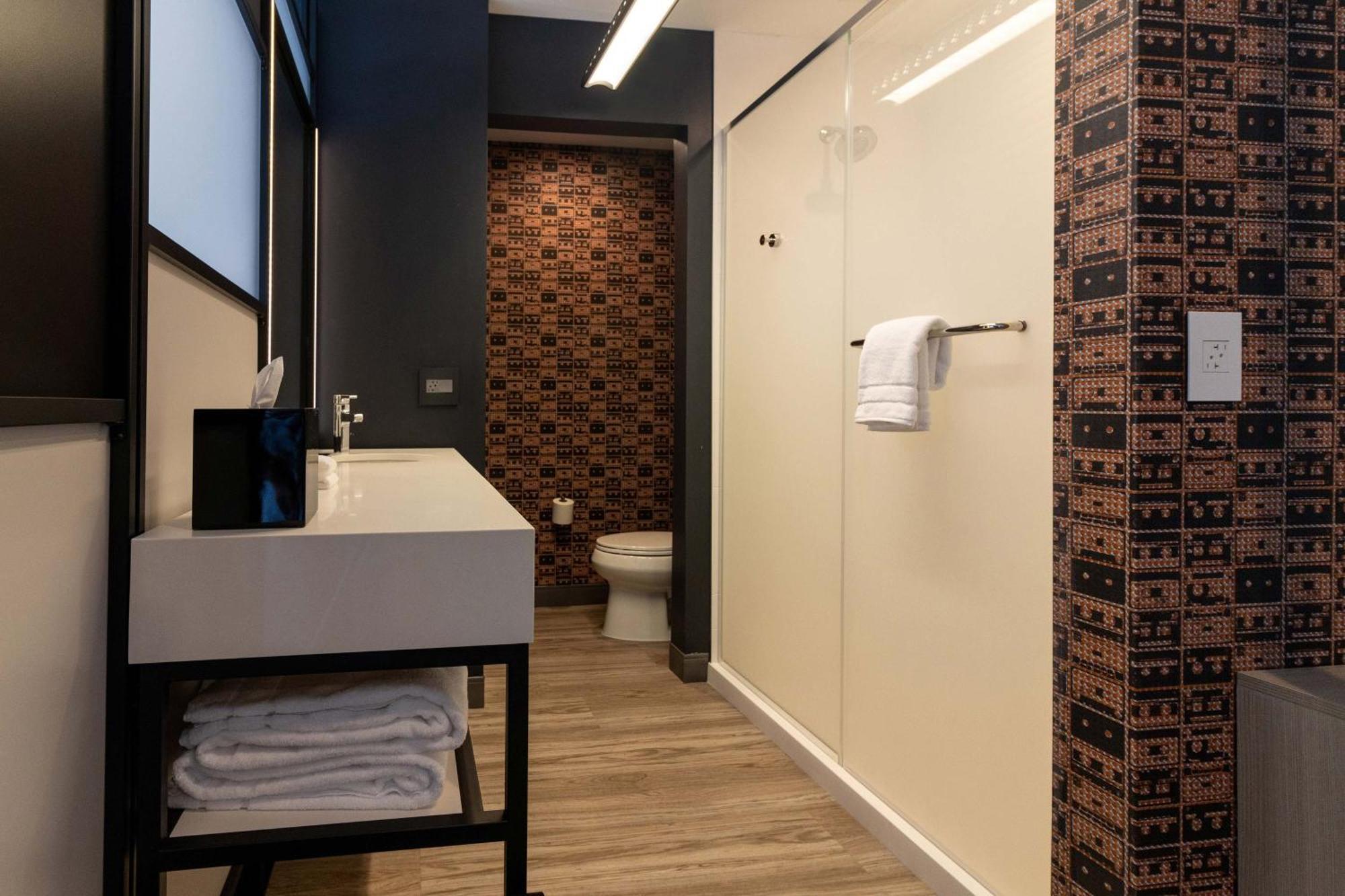 Aloft St. Louis Cortex Екстериор снимка